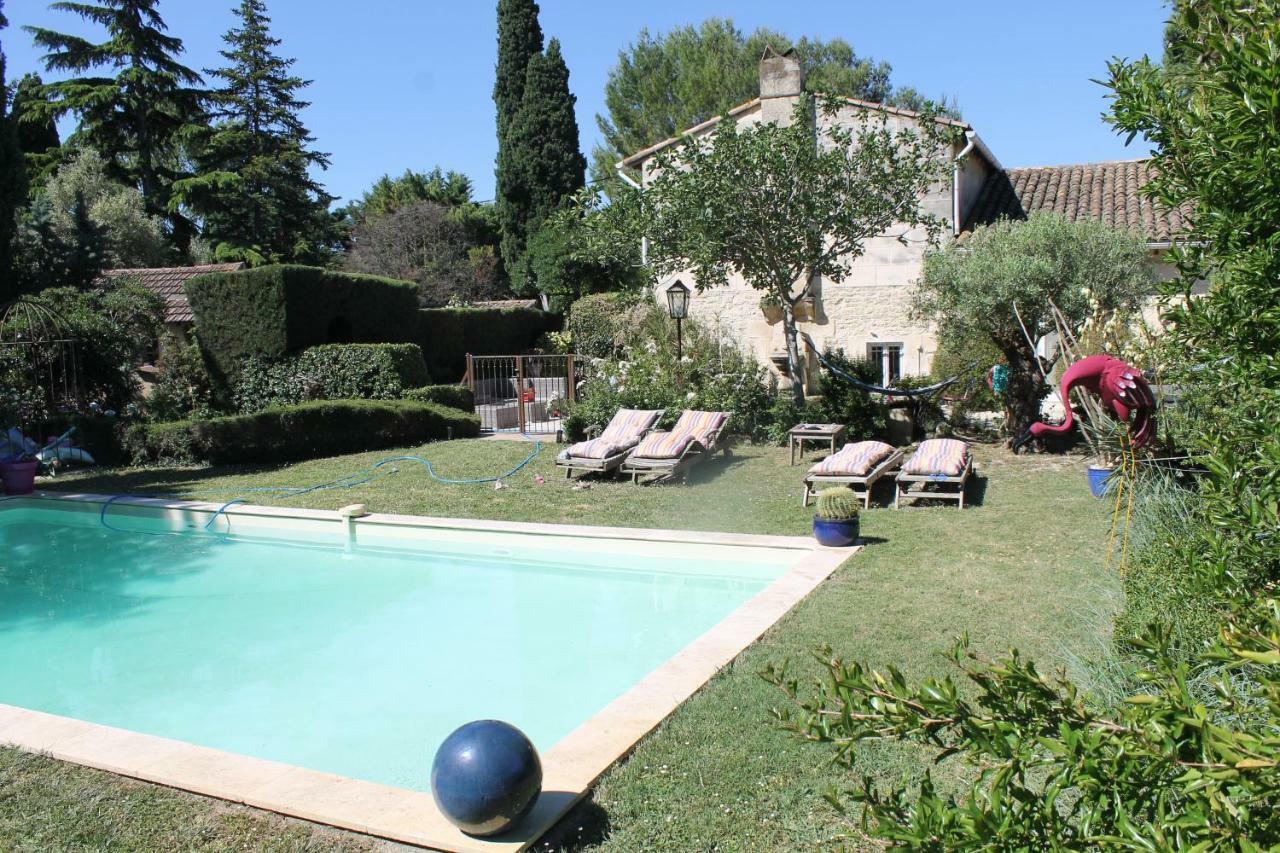 Mas De La Chapelle Sainte-Elisabeth Villa Tarascon Exterior photo